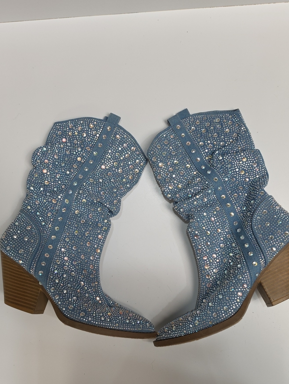 Forever Bling Light Wash Denim Rhinestone Western Cowboy Boots - Size 8.5
